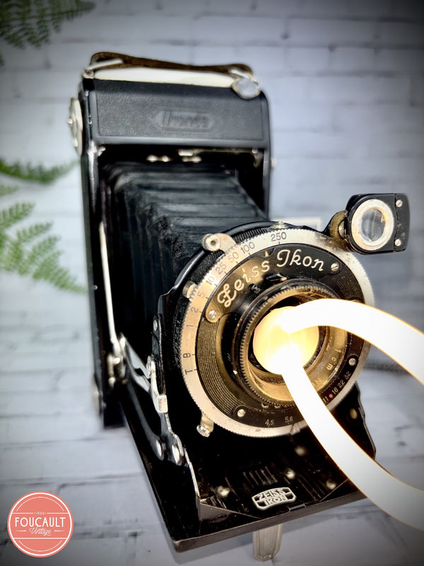 Balgenkamera "Zeiss Ikon"