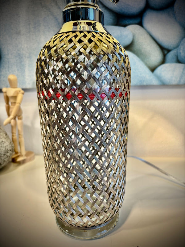 Siphonflasche mit Gitternetz hell